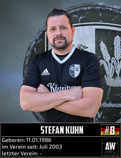 452 Spiele / 8 Tore